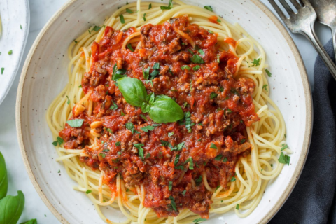 Cách làm mì spaghetti sốt cà chua thịt bò